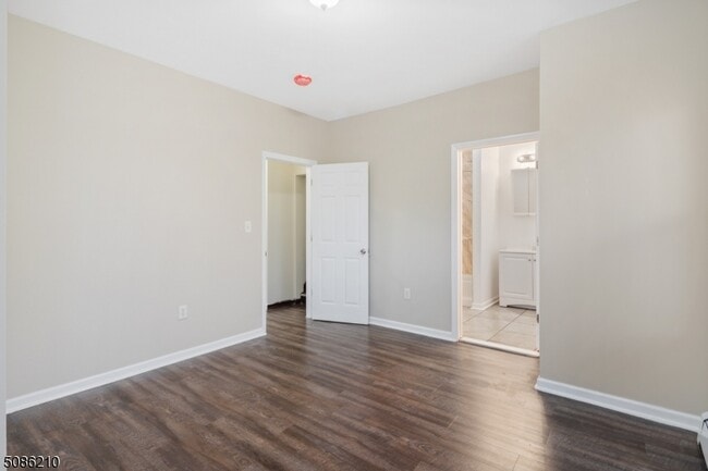Building Photo - 50 9th Ave