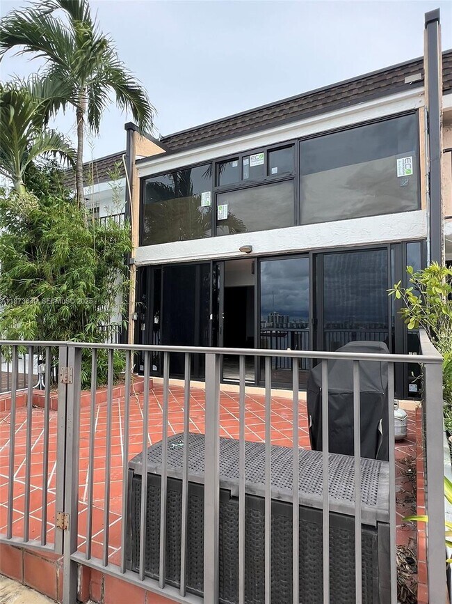 Building Photo - 2777 NE 165th Terrace