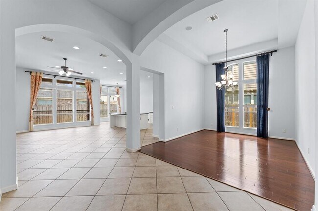 Building Photo - 5230 Pebble Bluff Ln