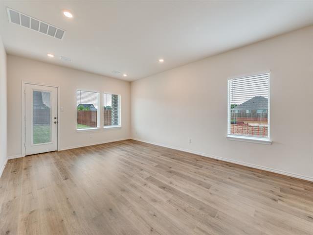 Building Photo - 549 Minnie Ln