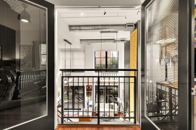 Building Photo - 1615 N Queen St