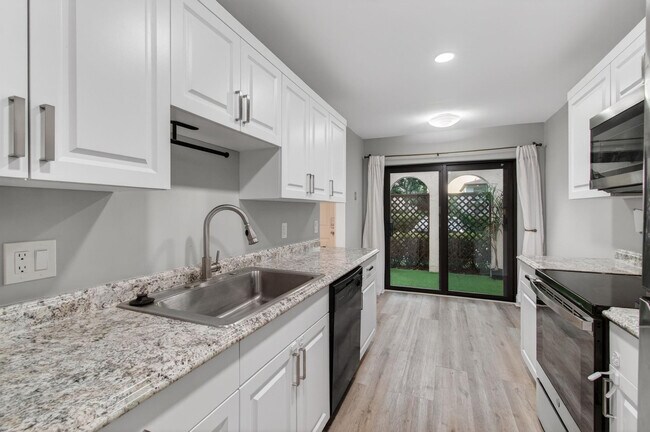 Building Photo - 21682 Cypress Rd