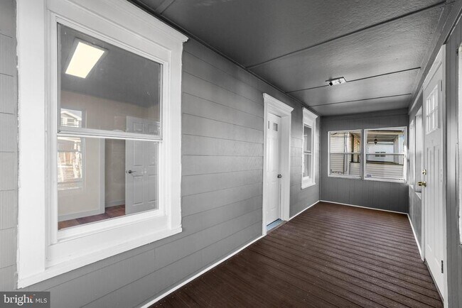 Building Photo - 257 Homecrest Ave