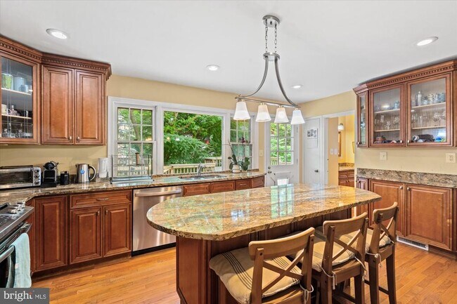 Building Photo - 4613 Langdrum Ln