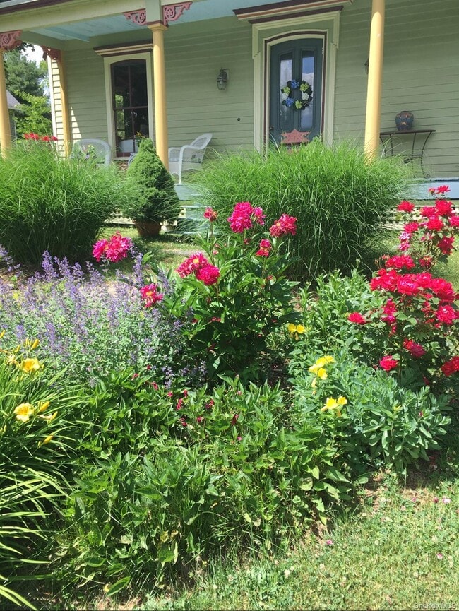 Building Photo - 43 Barton St