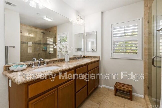 Building Photo - 40094 Spring Pl Ct