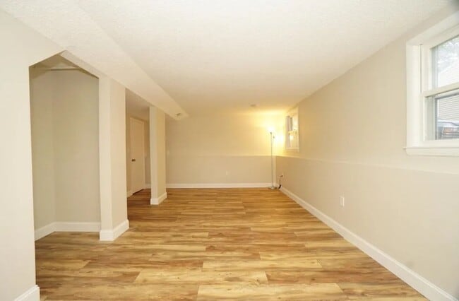 Building Photo - 42 Woodfield St