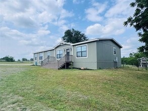 Building Photo - 7268 Brangus Rd