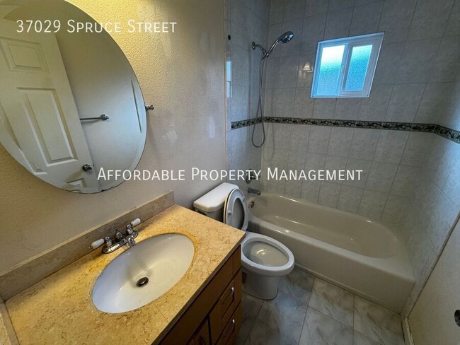 Building Photo - 37029 Spruce St