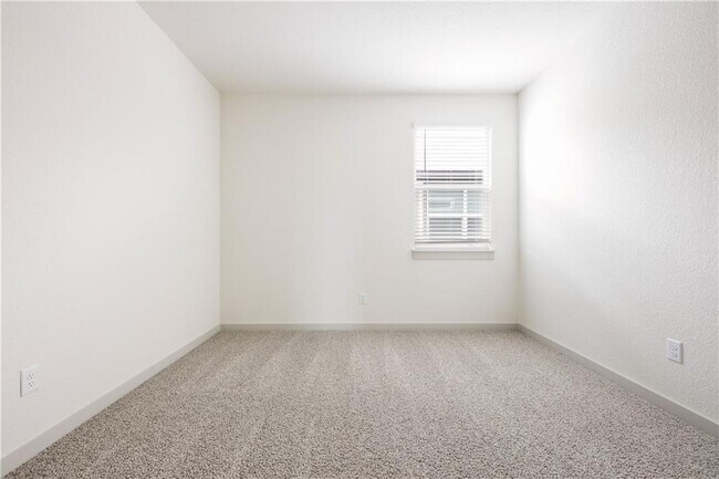 Building Photo - 101 Parryi Cove