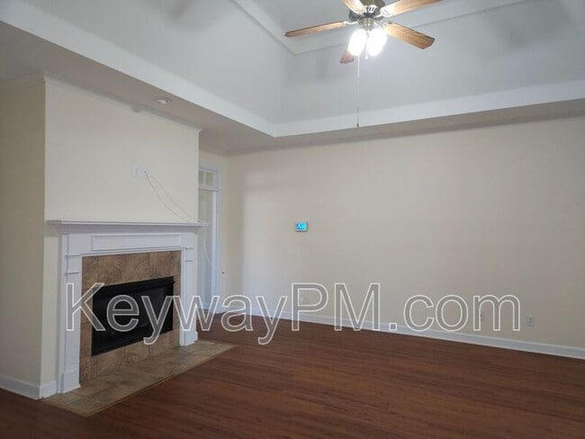 Building Photo - 619 Archard Dr