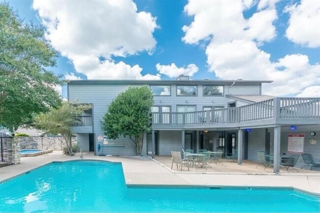 Building Photo - 8911 Mt Bartlett Dr