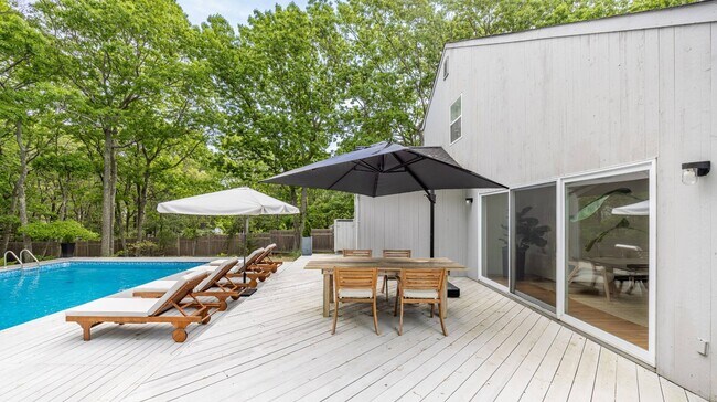 Building Photo - 43 Wooded Oak Ln