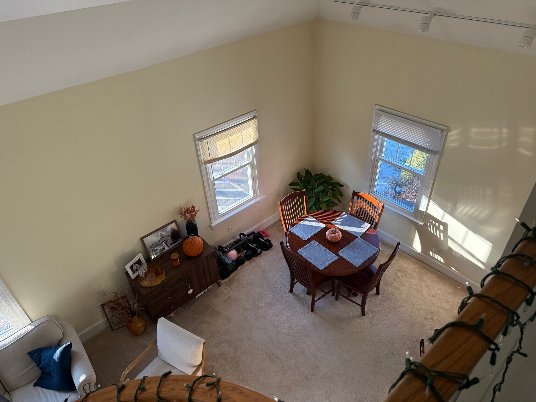 Building Photo - 51 N Main St