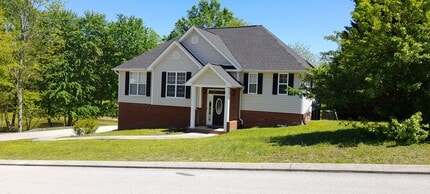 Building Photo - Spacious 4 Bedroom 3 bath in Hamilton on Hunter Subdivision