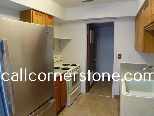 Building Photo - 2780 Hearthwood Ln