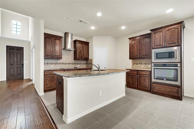 Building Photo - 926 Melshire Dr