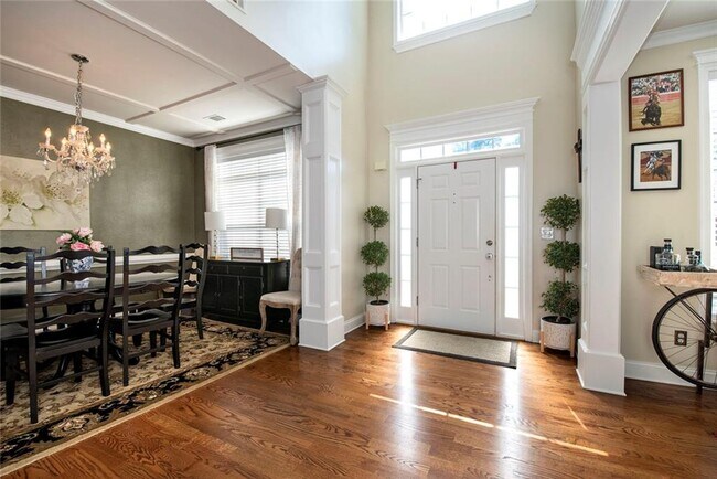Building Photo - 1504 Belfaire Lake Tr