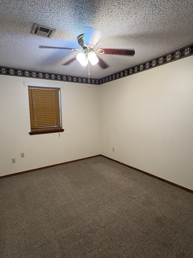 Building Photo - 23185 CR 3520