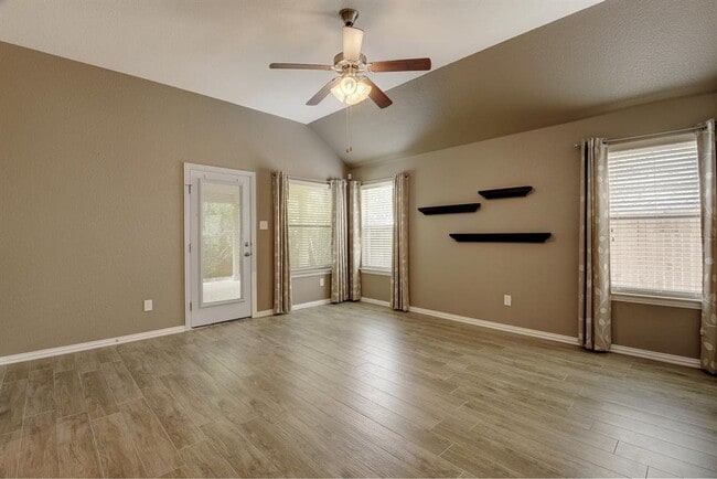 Building Photo - 332 Oyster Creek