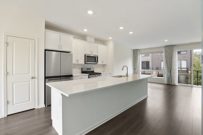 Building Photo - 1298 Catalina Ct.