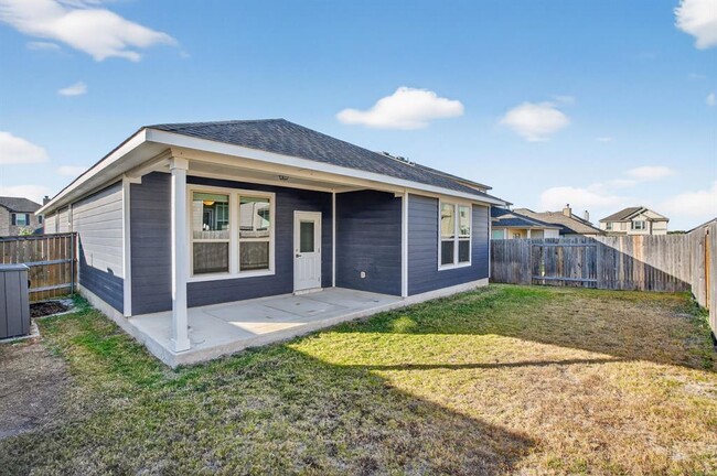 Building Photo - 183 Outlaw Dr