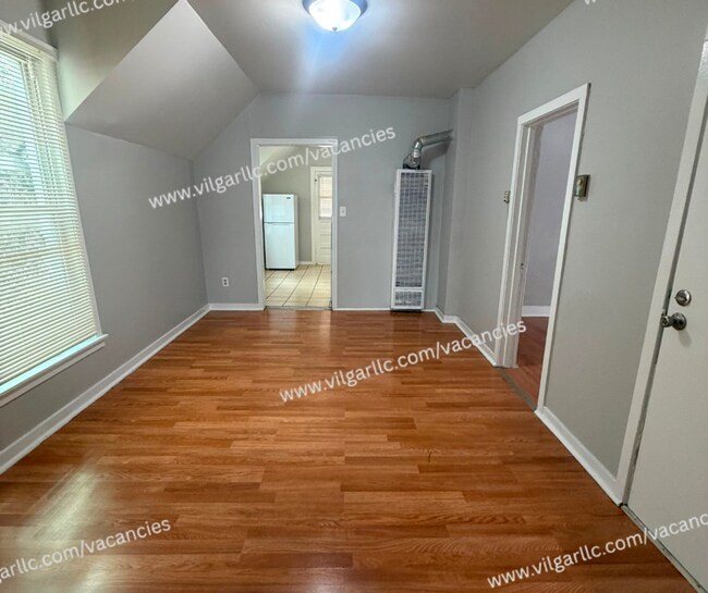 Building Photo - 4926 Olcott Ave