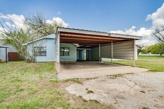 Building Photo - 1005 SW 63rd St