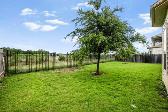 Building Photo - 4620 Katherine Dr