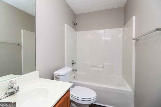 Building Photo - 3268 Tuggle Ives Dr NE