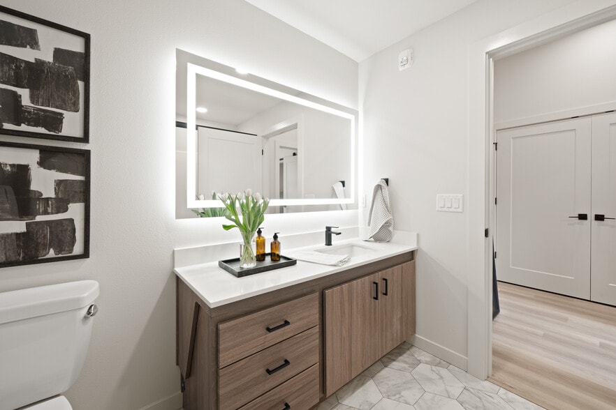 Primary Photo - Boardwalk Place