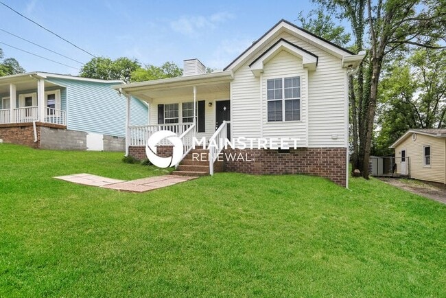Building Photo - 3 Bedroom Pet-Friendly Home in Nashville, TN with Main Street Renewal