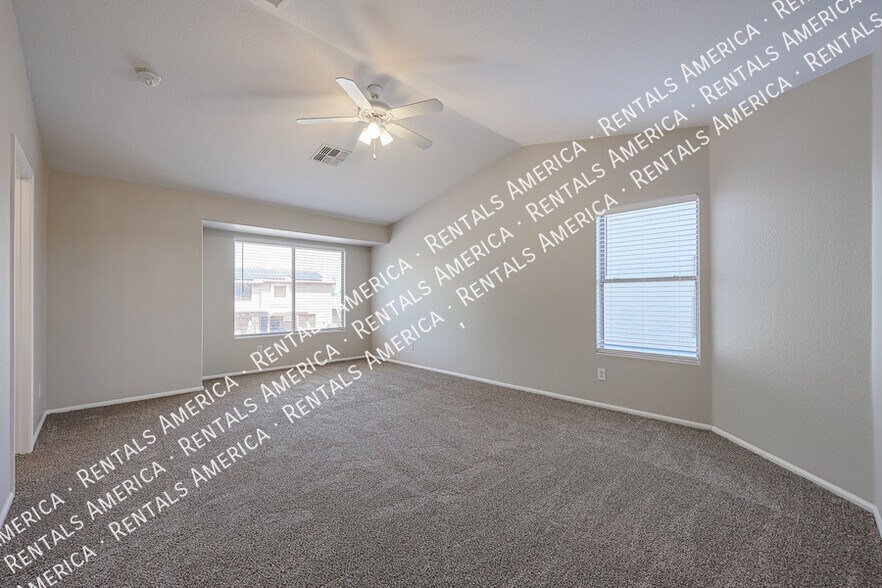 Building Photo - 12438 W Rancho Dr