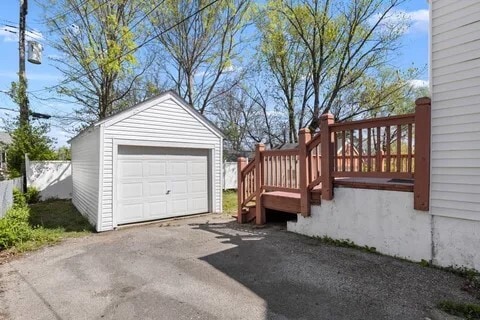 Building Photo - 7907 W Bruno Ave