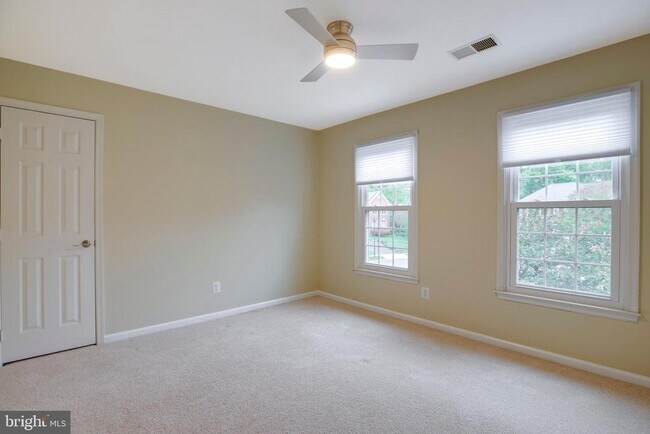 Building Photo - 5105 Claybank Ln