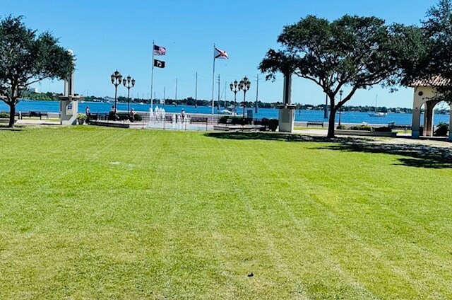 Building Photo - 630 Brevard Ave