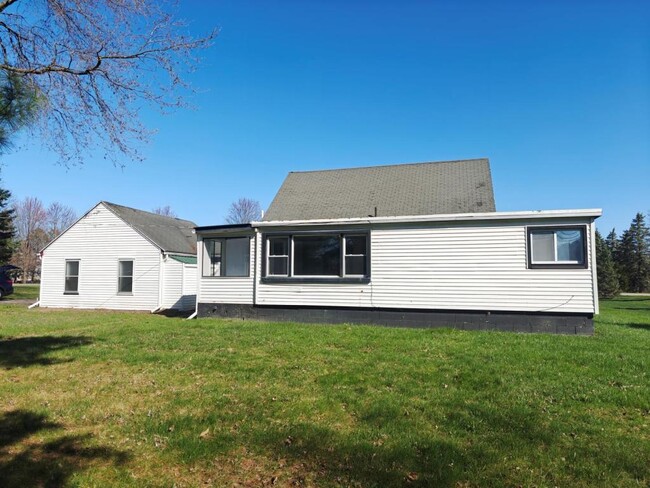 Building Photo - 3356 Bald Mountain Rd