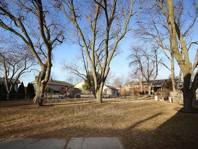 Building Photo - 13951 Jefferson Cir