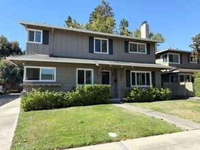 Building Photo - 836 Blair Ave