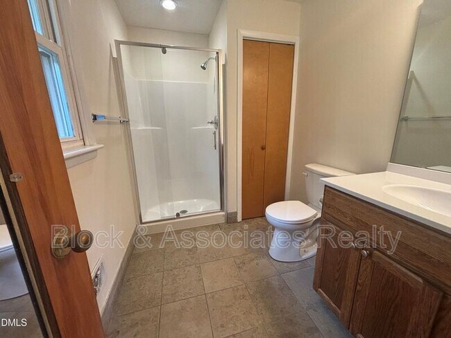 Building Photo - 3609 Melrose Dr