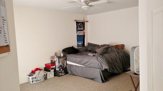 Building Photo - 10824 S Ave Primavera