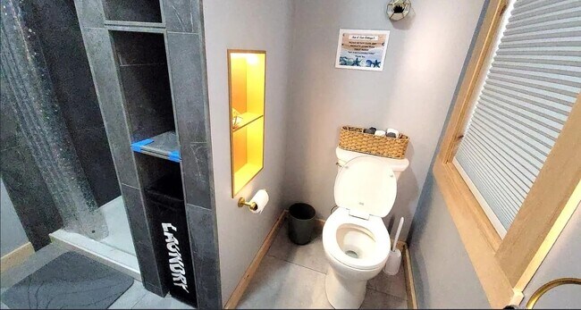 Building Photo - 16 Riverview Terrace