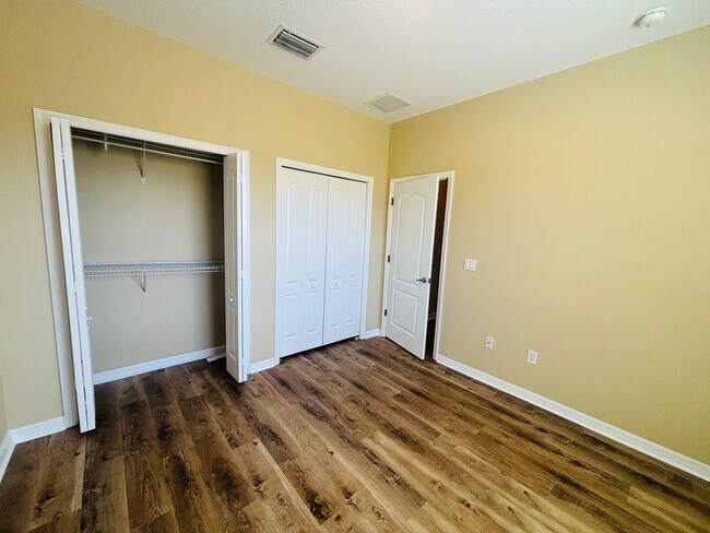 Building Photo - Beautiful home in Health Brook Hills