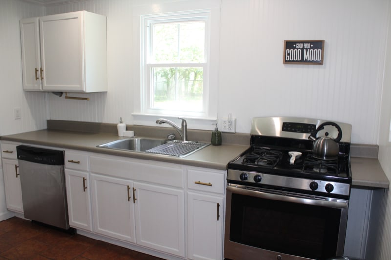 Building Photo - 117 W Poplar St