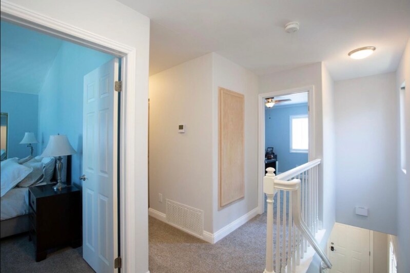 Building Photo - 564 9th St