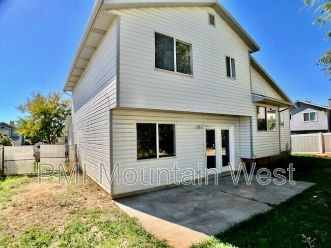 Building Photo - 130 W 1225 N