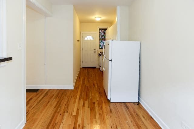 Building Photo - 714 W Barry Ave