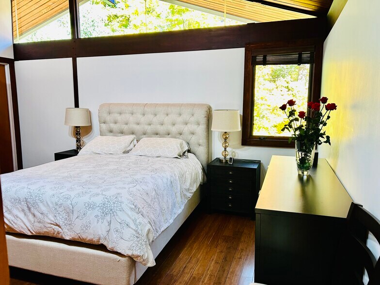 Master bedroom - 16 Park Hill Ter