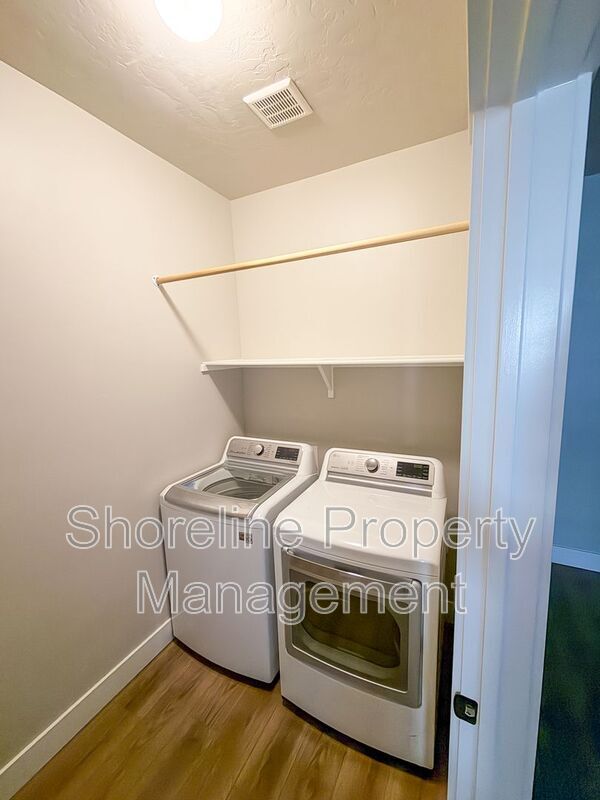 Building Photo - 12913 S Salerno Ave