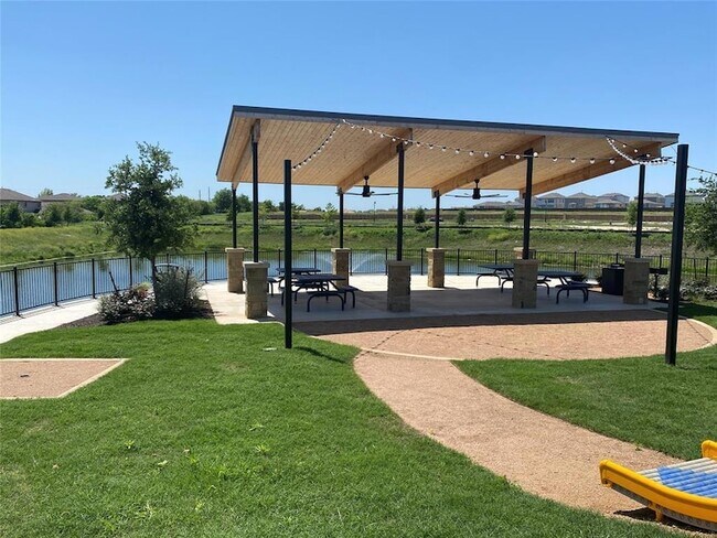 Building Photo - 2510 Ophelia Levi Ln